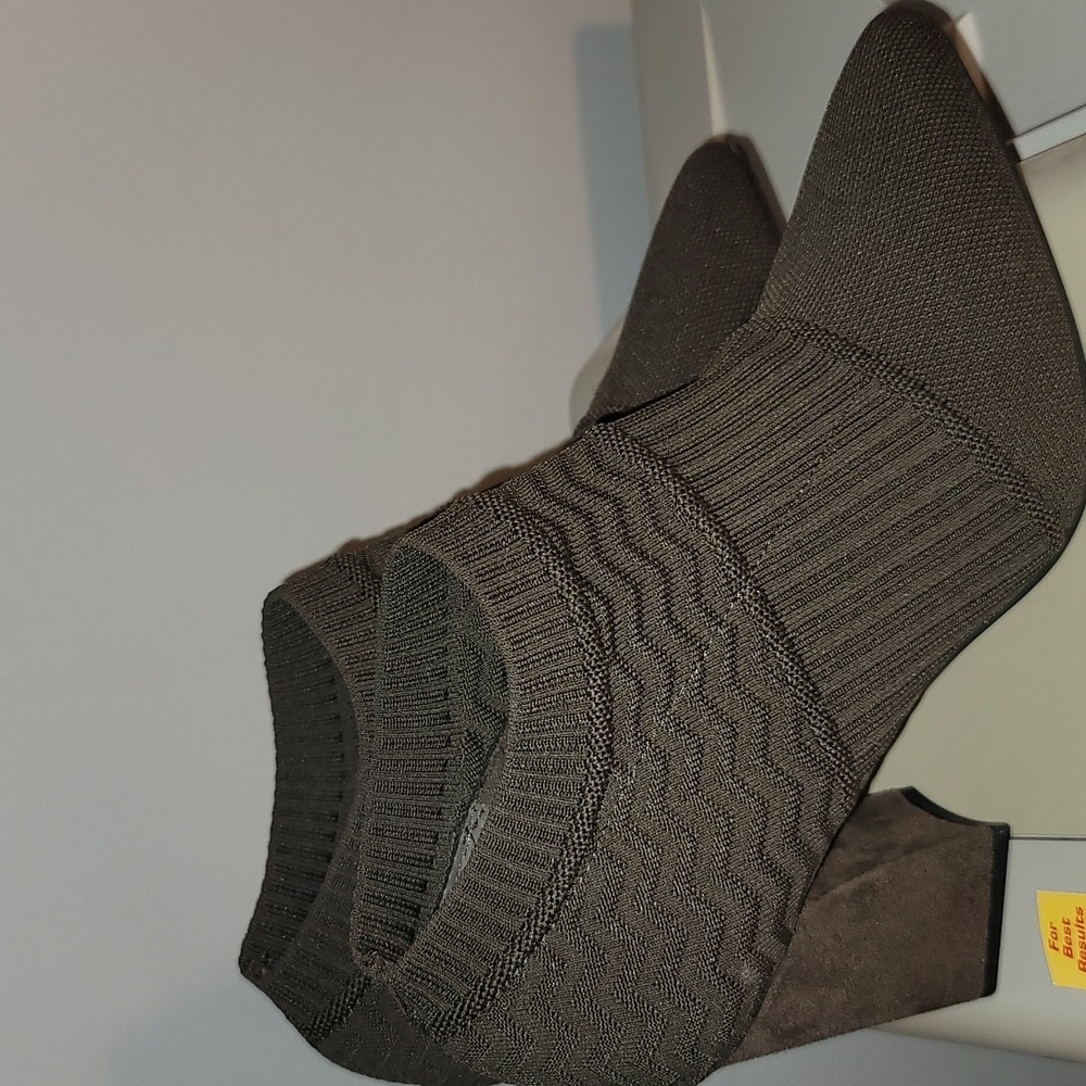 Olive Green Booties, size 8.5, Block Heel